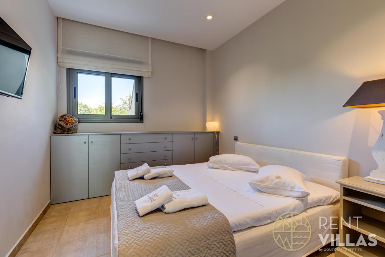 Rvg Luxury With Private Pools In Porto Heli